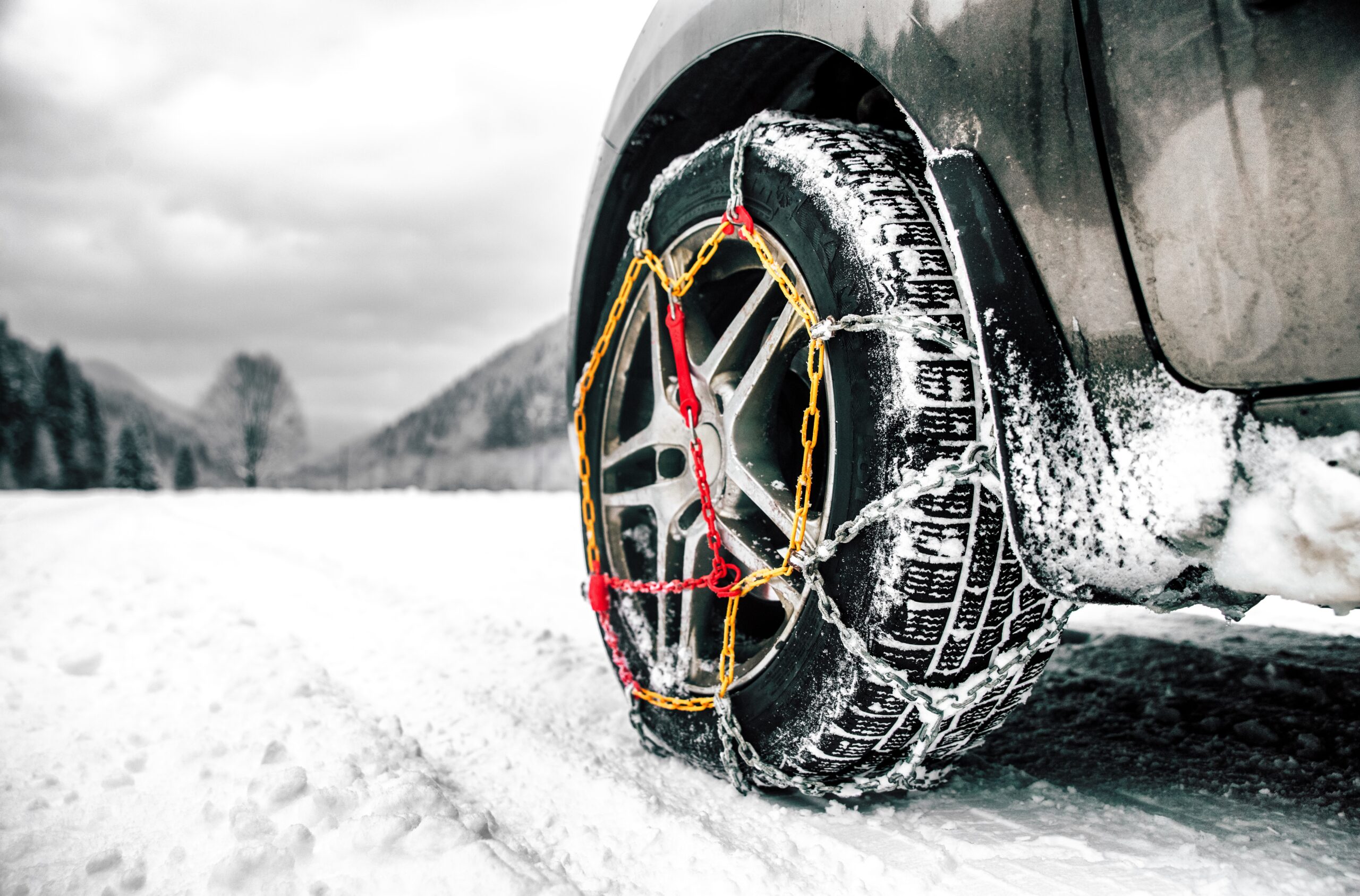 ¿Cuándo-son-obligatorias-las-cadenas-en-el-coche?